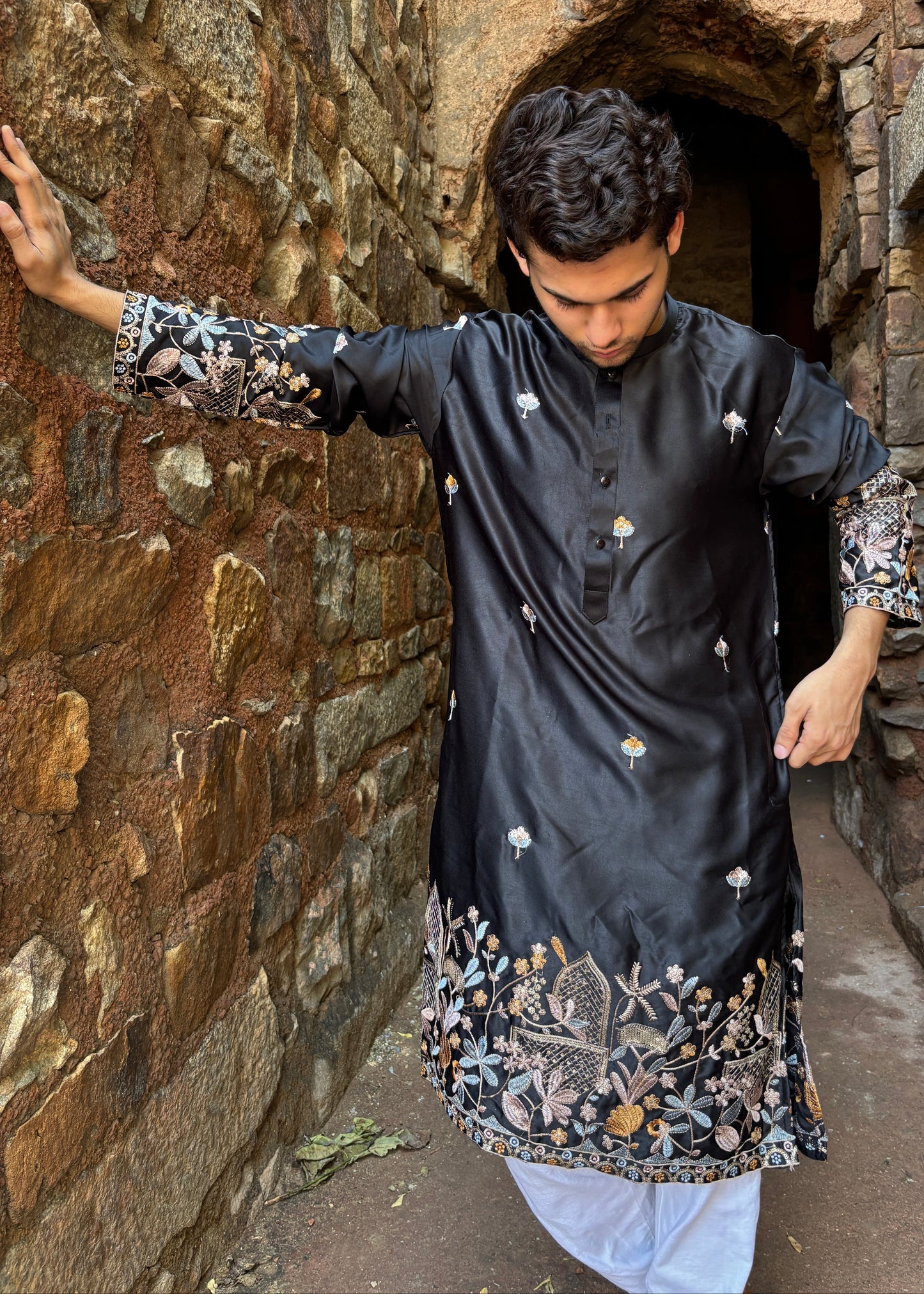 The Meherbaan Embroidered Silk Kurta