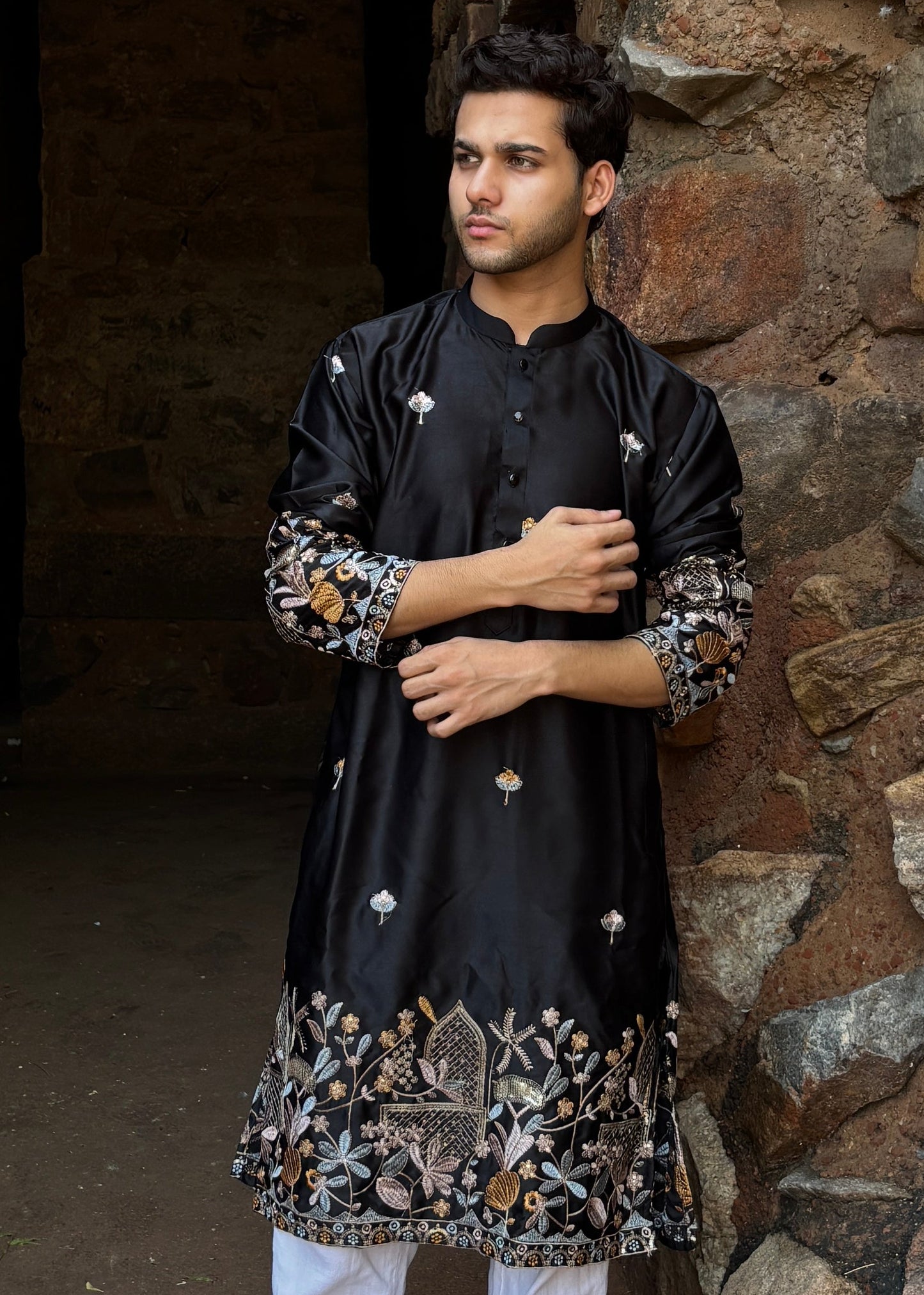 The Meherbaan Embroidered Silk Kurta