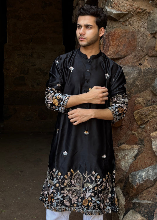 The Meherbaan Embroidered Silk Kurta