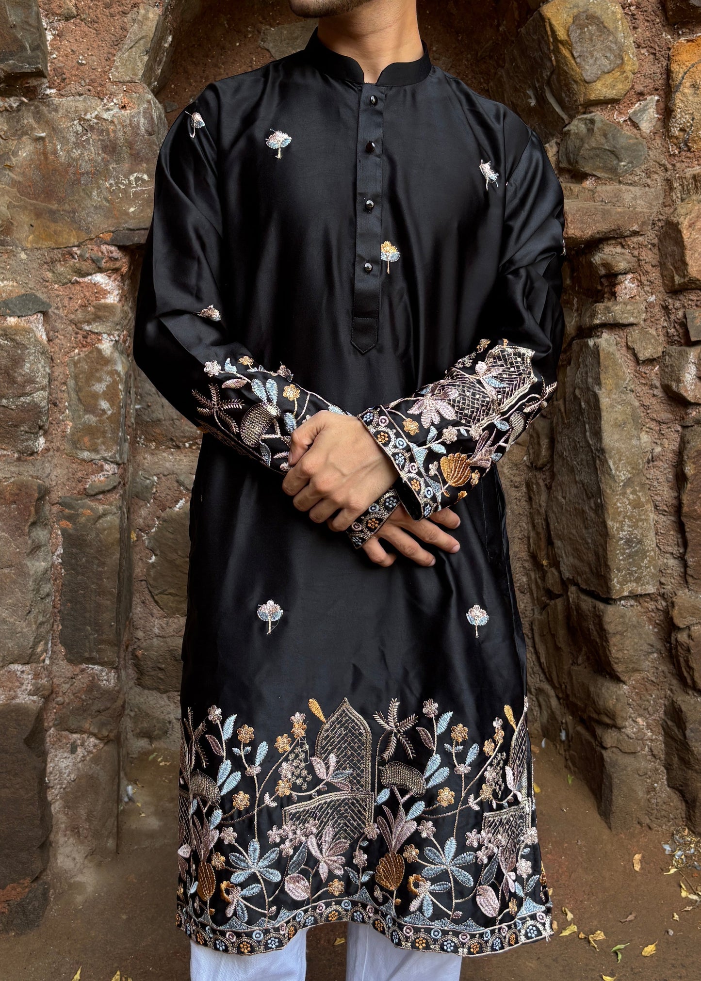 The Meherbaan Embroidered Silk Kurta