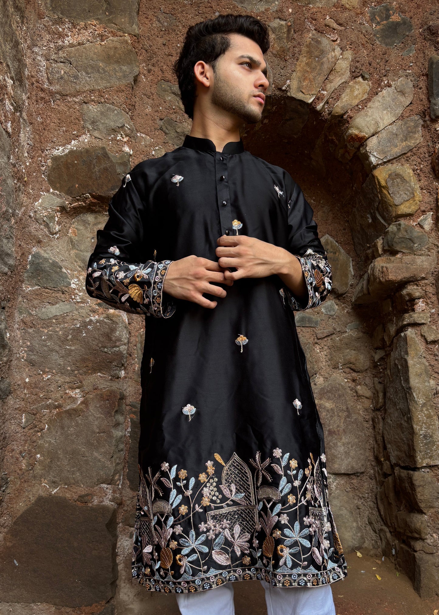 The Meherbaan Embroidered Silk Kurta